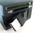 �p�\�R�� �o�b�p�[�c USB�}���`�J�[�h���[�_�[���C�^�[